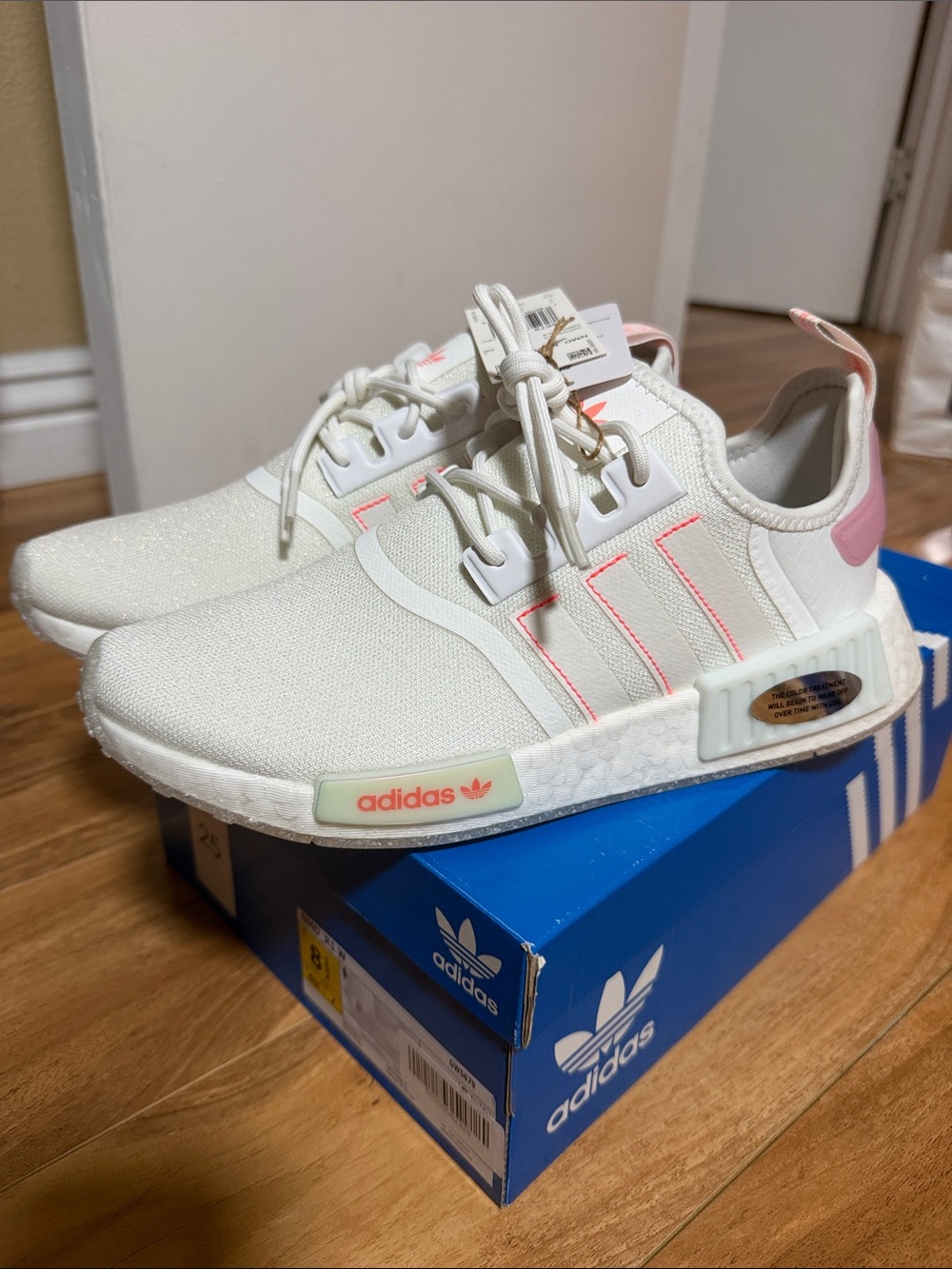 adidas nmd r1 W size 8.5